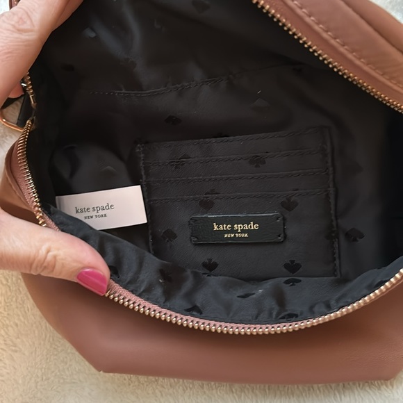 SOLD! Kate Spade belt/crossbody bag. - Picture 3 of 7